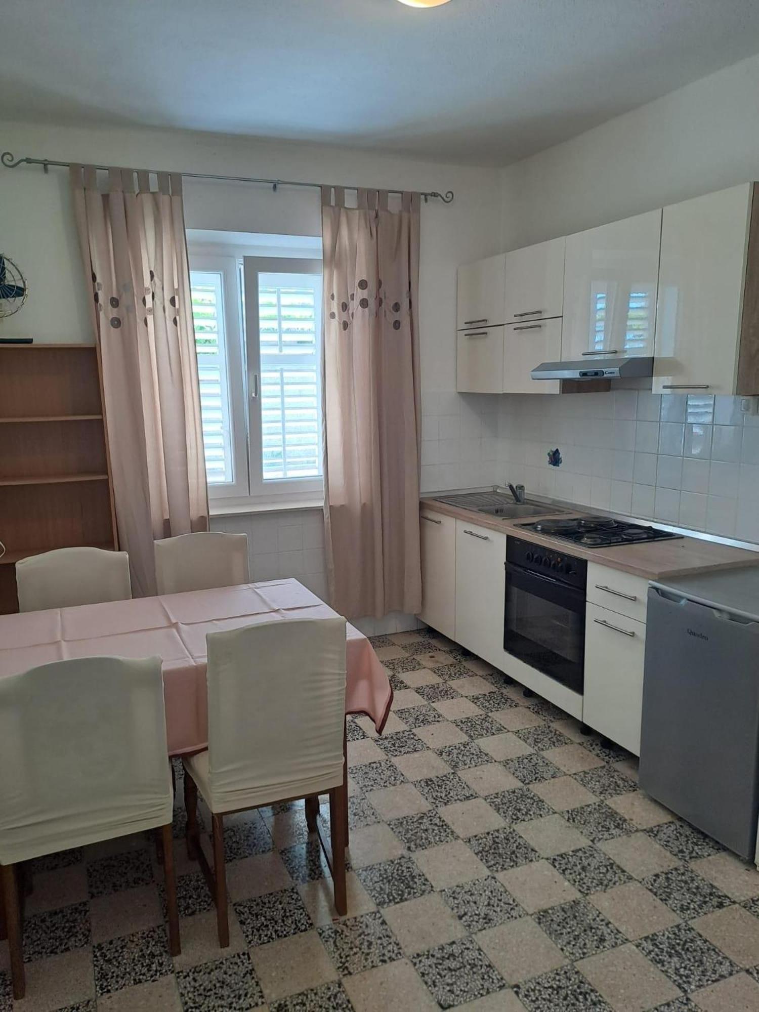 Apartments with a parking space Brela, Makarska - 18495 Exteriör bild